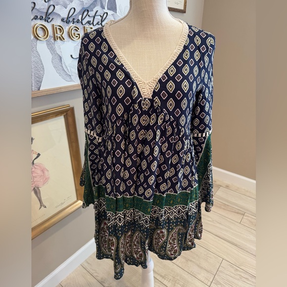 UMGEE Bohemian Bell Sleeve Blouse or Dress - Picture 2 of 8